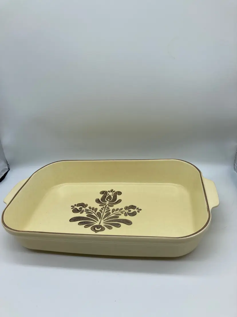 Vintage Pfaltzgraff USA Village pattern 2Qt Rectangular Baker #236 14â…›x7â…śin
