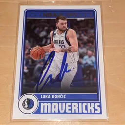 Luka Dončić autographed basketball card
