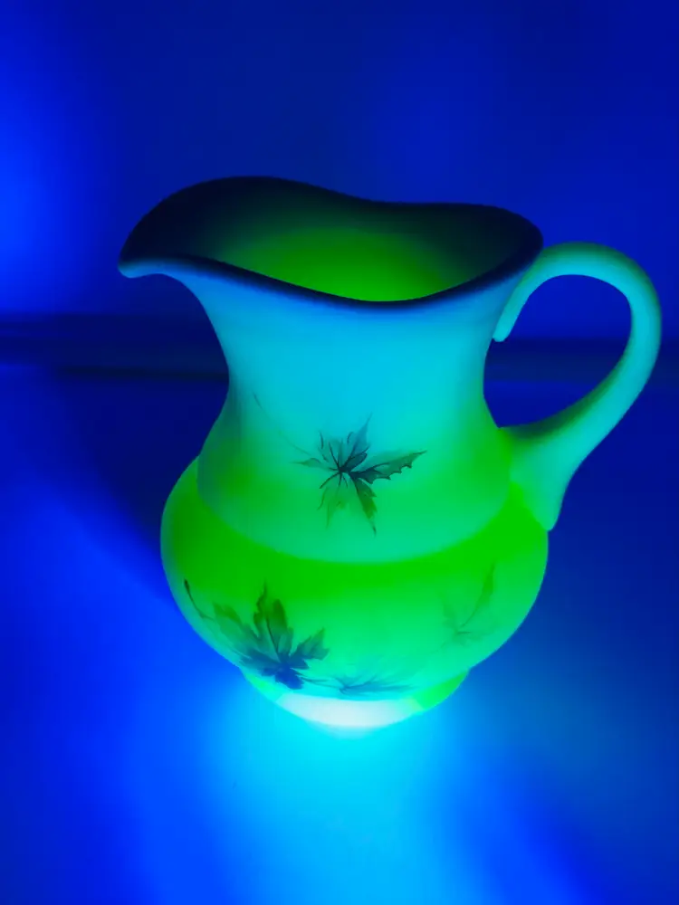 Vintage Fenton Autumn Leaf Burmese Custard Glass Pitcher Creamer UV Glows