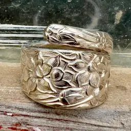 Spoon Ring Silver Plate Hard To Find Narcissus Pattern Size 9 Pictured Adjustable Up/Down