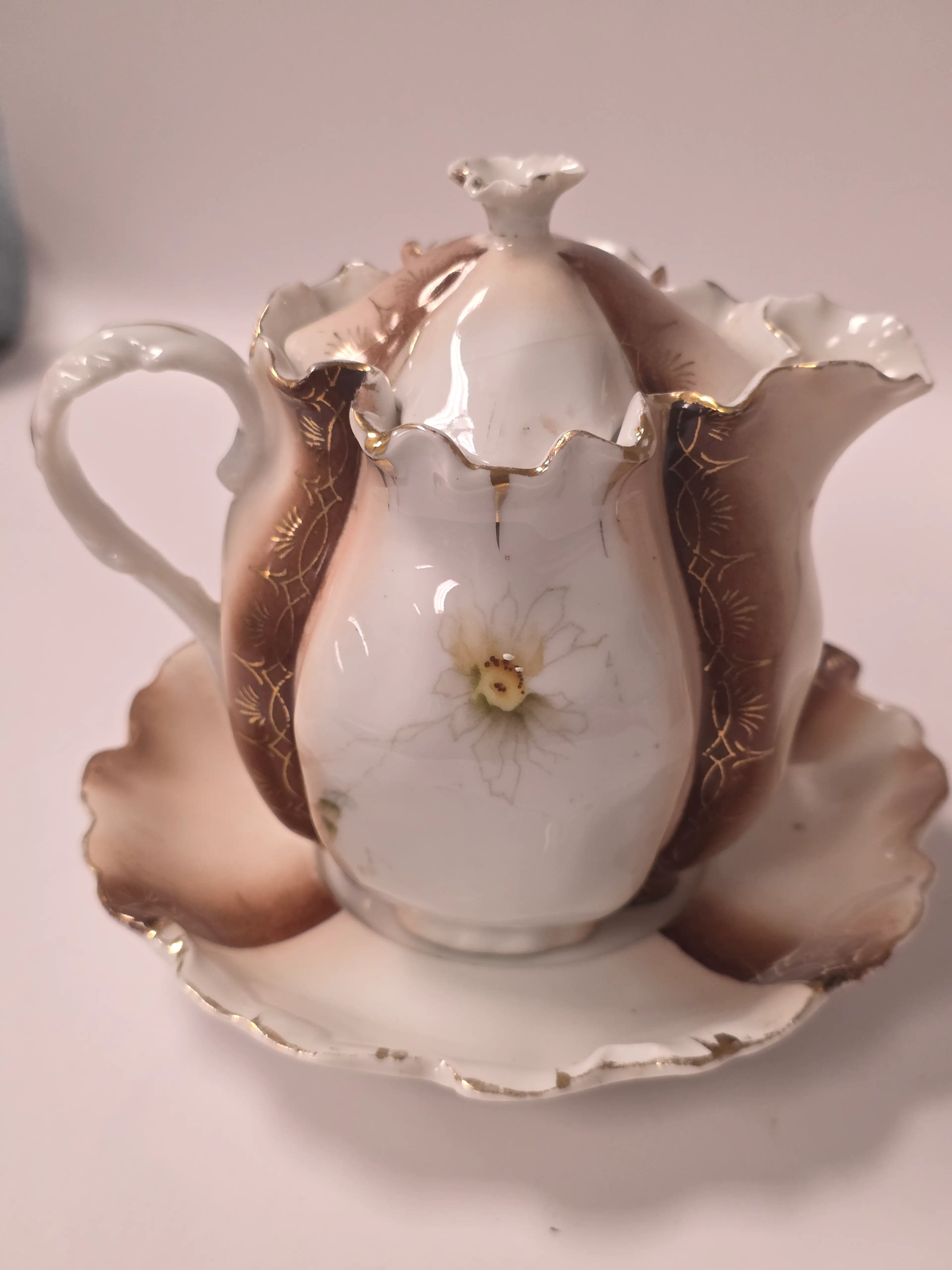 Image 4 of 8