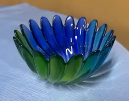 Walther Art Glass Studio Nova Solaris Swirl Petal Ombre Blue Teal Green 6" Bowl
