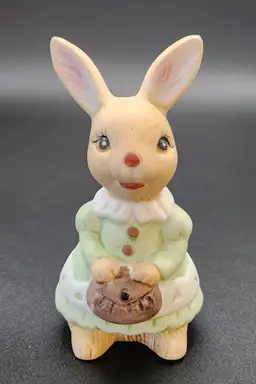 Bunny with Purse