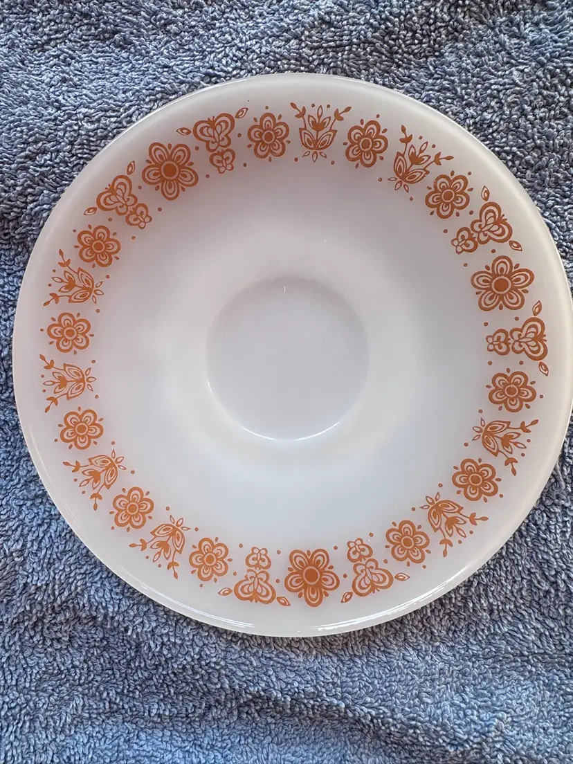 Vintage Termo-Rey 6” Saucer Plate Butterfly Milk Glass. Made In Brazil. #1105