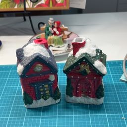 Ceramic Xmas House Candle Holder
