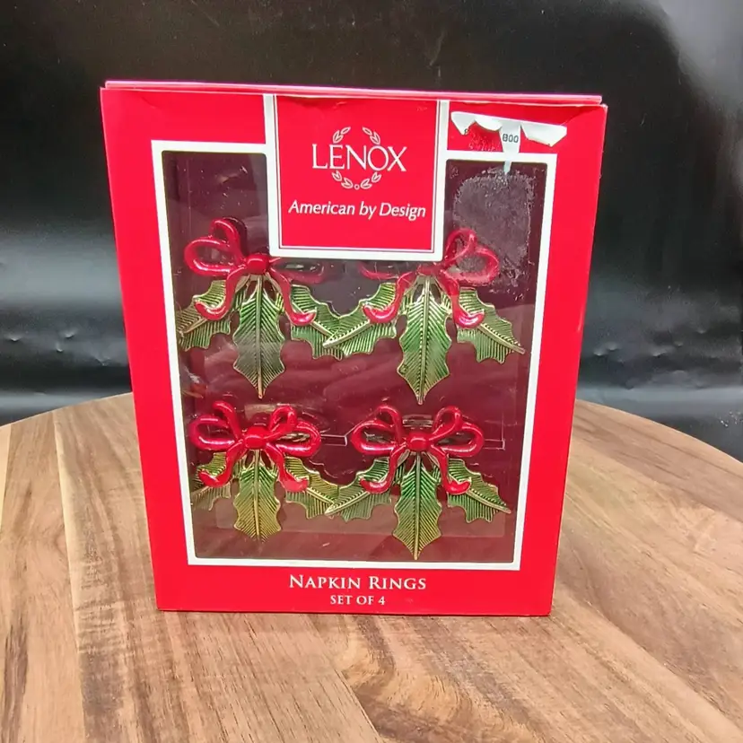 Lenox Gold Holiday Ribbon Enameled Holly Napkin Rings Set of 4 Christmas NIB