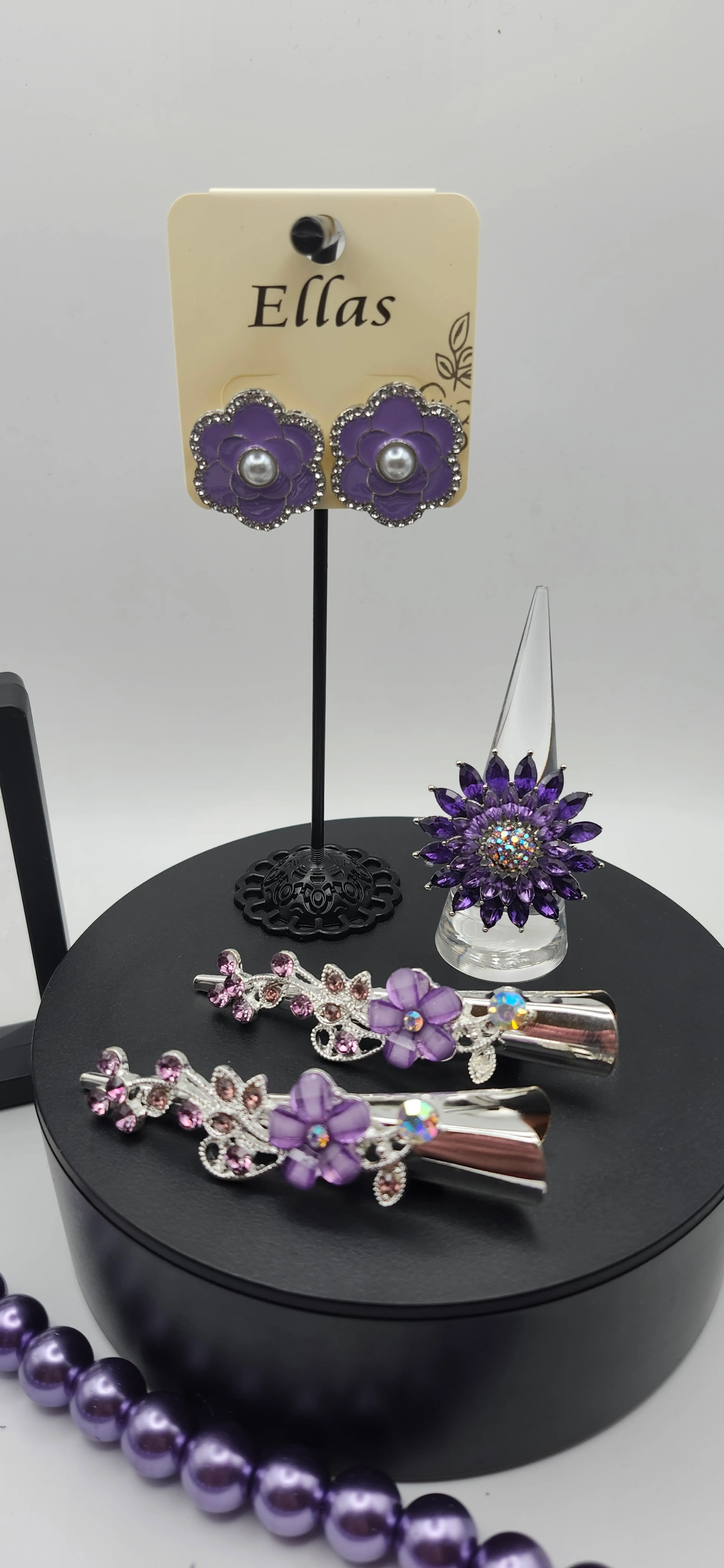 Image 4 of 6