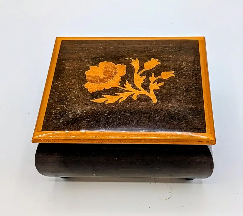 Reuge Swiss Music Box Edelweiss Wood Inlay Italy Vintage Wind-Up