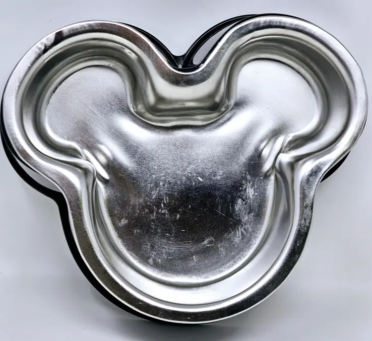 Disney Parks Mickey Mouse Metal Bowl Chip Dip Cereal Serving Tray Dog Bowl Metal