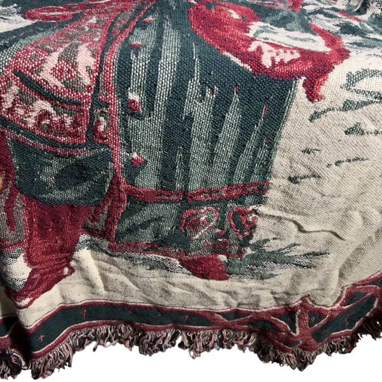 Vintage Throw Blanket
Tapestry Old World Santa 
Thick Weave 66”x88” w/ Fringe 
Green Red White




Christmas Holiday Hosting 
Party Celebration Winter Gift