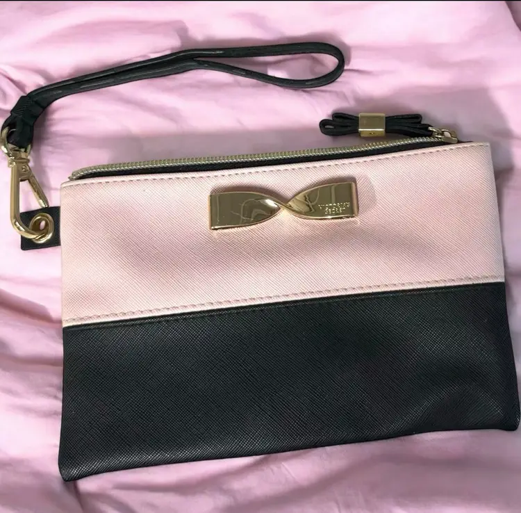 Victoria’s Secret Make Up Clutch Zippered With Strap Pink & Black