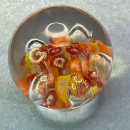 Beautiful Paperweight 2.5” Across Controlled Teardrop Bubbles Orange Red Yellow Millefiori