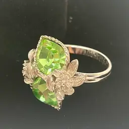 Sarah Coventry Silver tone Faux peridot Glass Stone For Birth Month Of igust