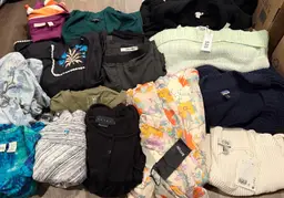 Women’s 55 Pcs Free People Helmet Lang, COS, Anthro Wholesale Box