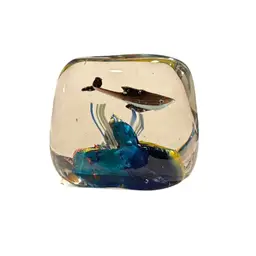 “Contemplative Shark” Aquarium Fish & Aquatic Plants Cube Art Glass Paperweight - 3”
