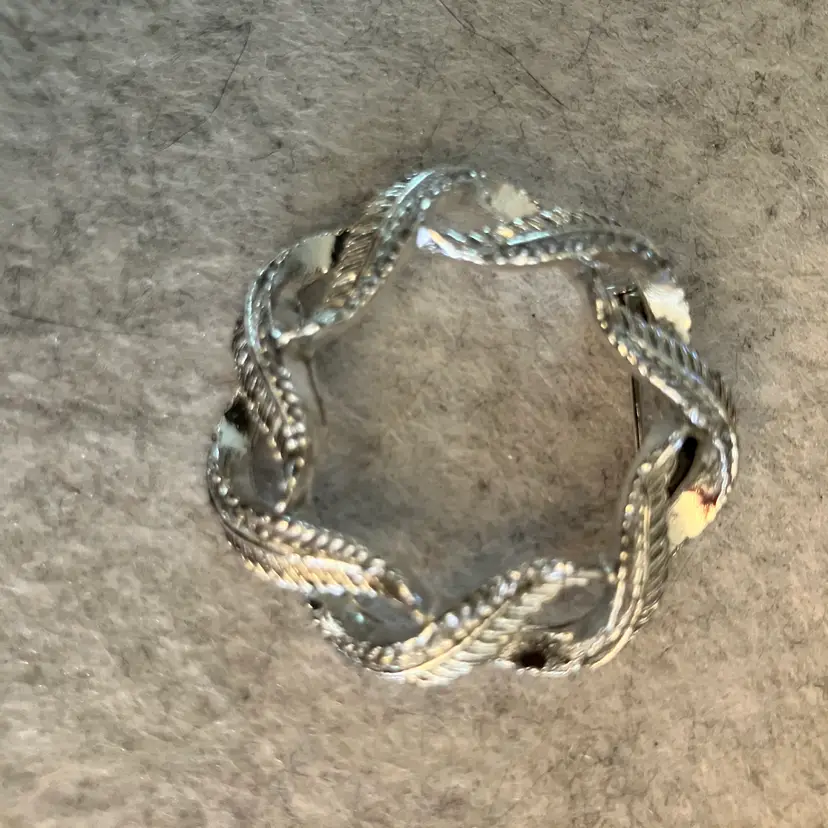 Gerry’s Signed Vintage Silver Tone Brooch