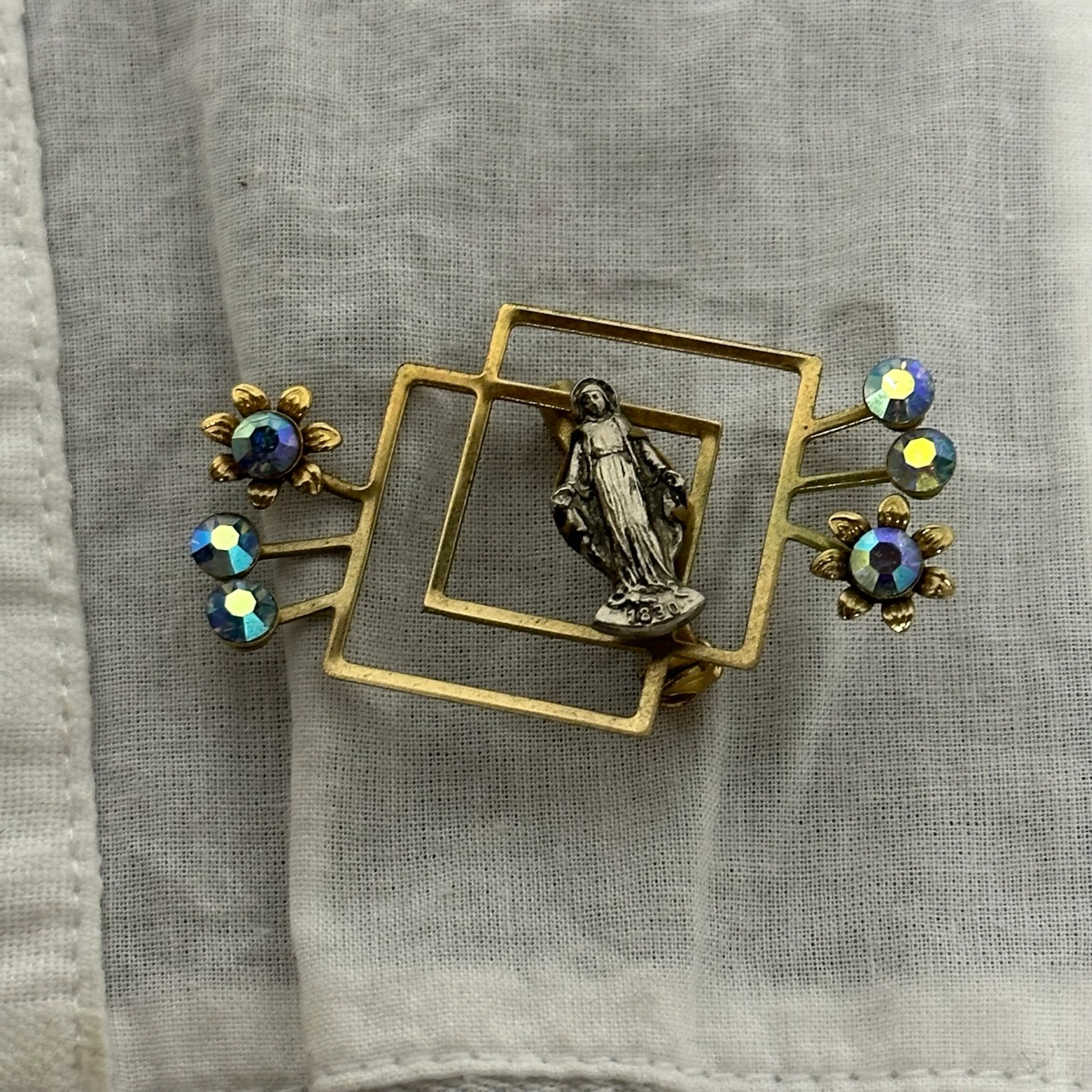 Image 2 of 12