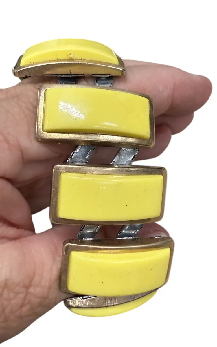 Vintage Yellow Expansion Bracelet Thermostat