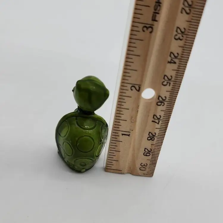 Vintage Miniature Plastic Turtle Hong Kong Anthropomorphic pencil toppers Lot Of 5