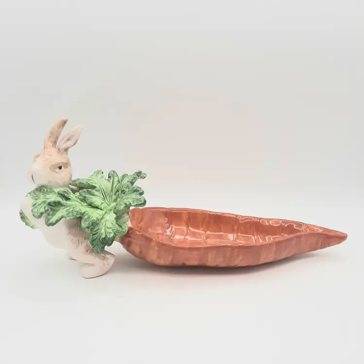 Kaldun and Bogle Bunny Rabbit Carrot Tidbit Dish
