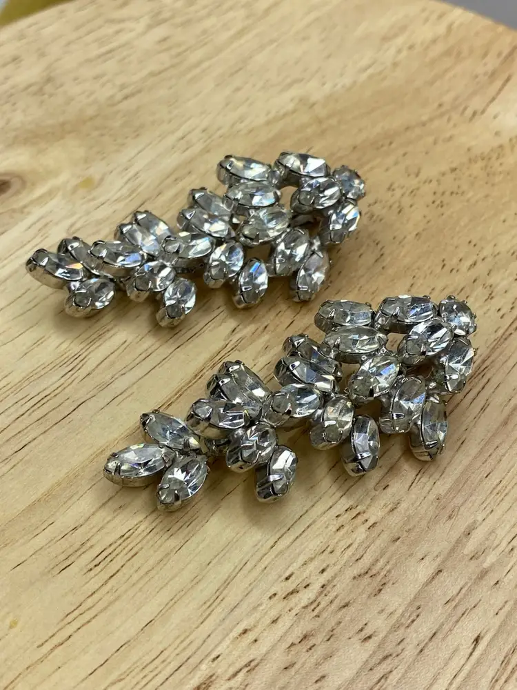 WEISS Clear Rhinestone Chandelier Clip-on Earrings Articulated