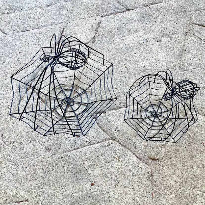 Two Black Spider Web Halloween Wire Baskets for Candy Apples Treats SPOOKY DECOR