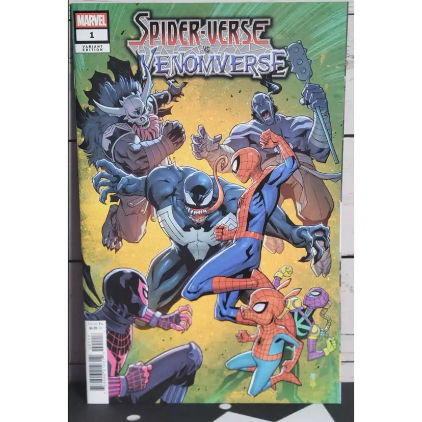 Spiderverse vs Venomverse #1 Paco Medina 1:25 Incentive Variant Cover 2025
