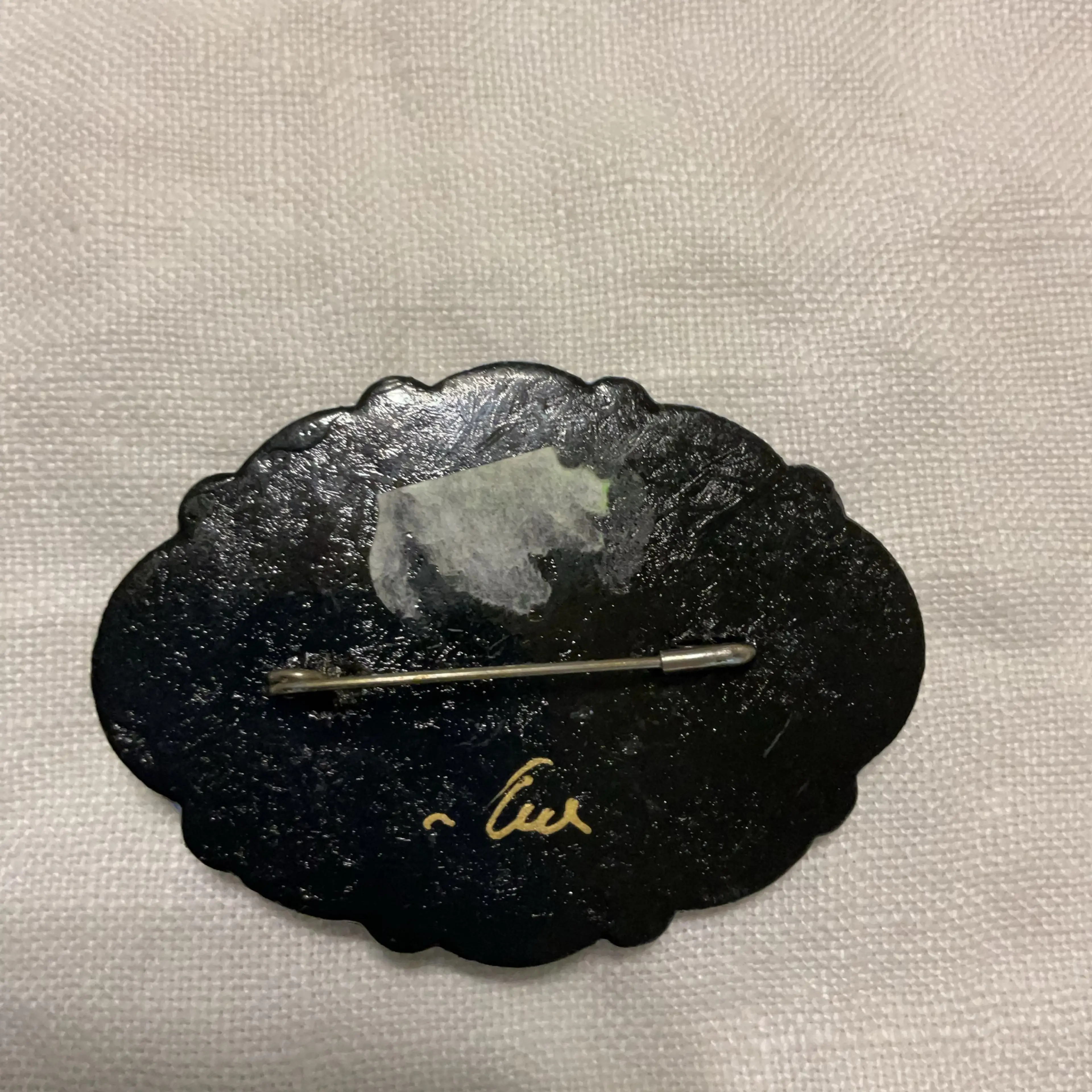 Image 2 of 2