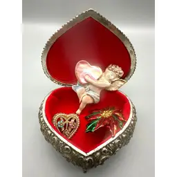 Vintage Japan Heart Shaped Footed Trinket Box Ornate Rose Red Velvet With 3 Pins