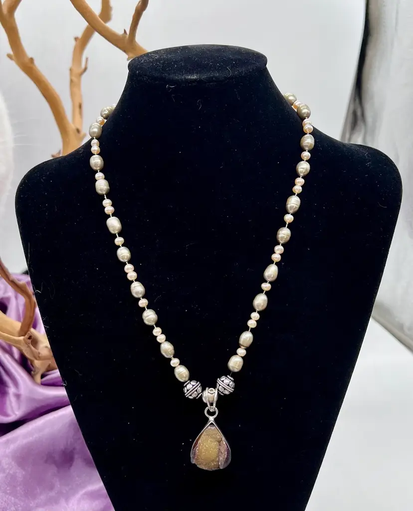 Vintage Freshwater Pearl And Amber Druzy Necklace And Pendant Marked CO 12”