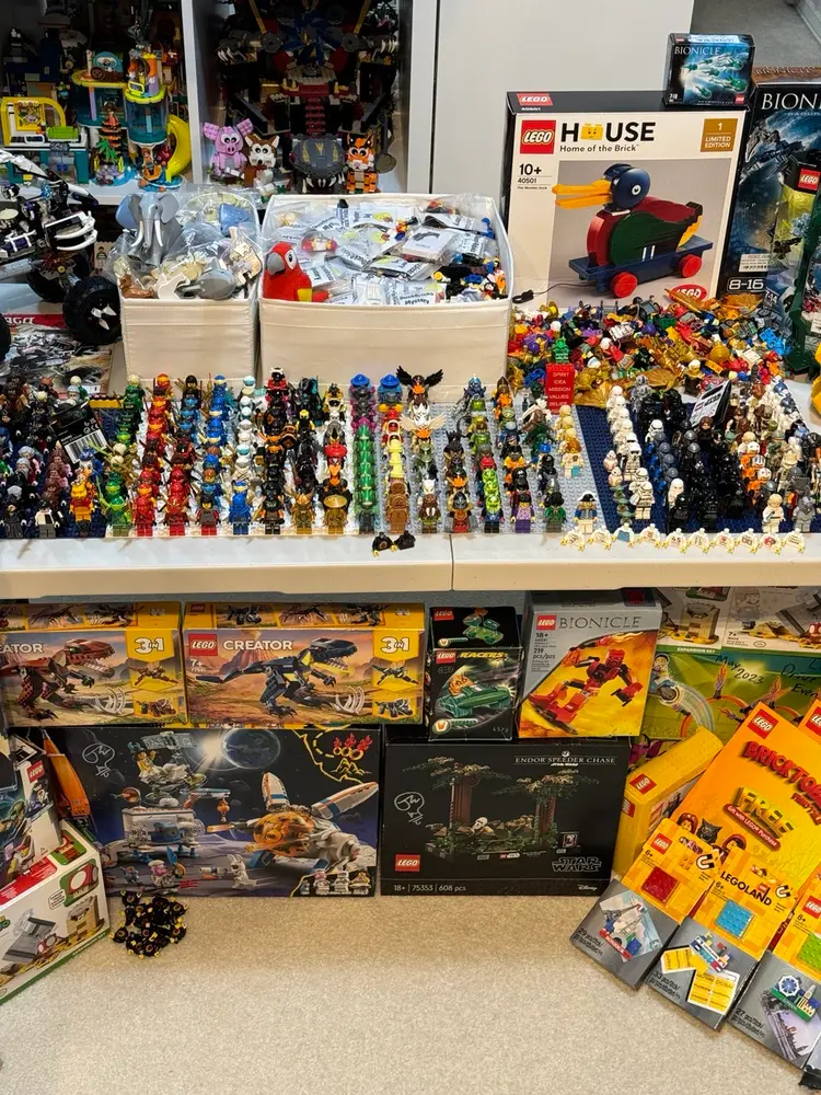 Black Friday LEGO Blowout MEGASALE!