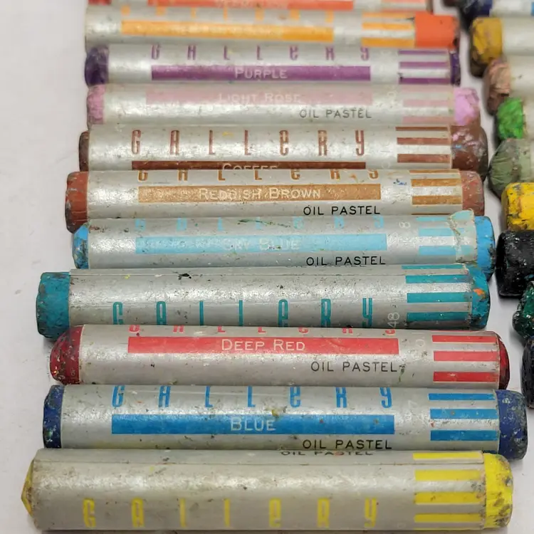Mungyo Gallery Artists Soft Oil Pastels Lot of 22 Assorted Colors Professional
