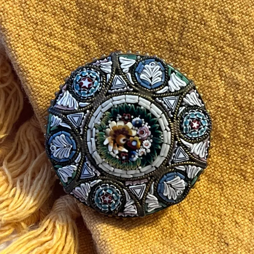 Antique Victorian Italian Micro Mosaic Floral Brooch Round Brass 3.5cm Unmarked