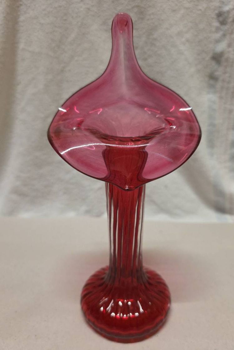 Vintage Canada Art Glass Cranberry Jack-in-the-Pulpit Vase Rare