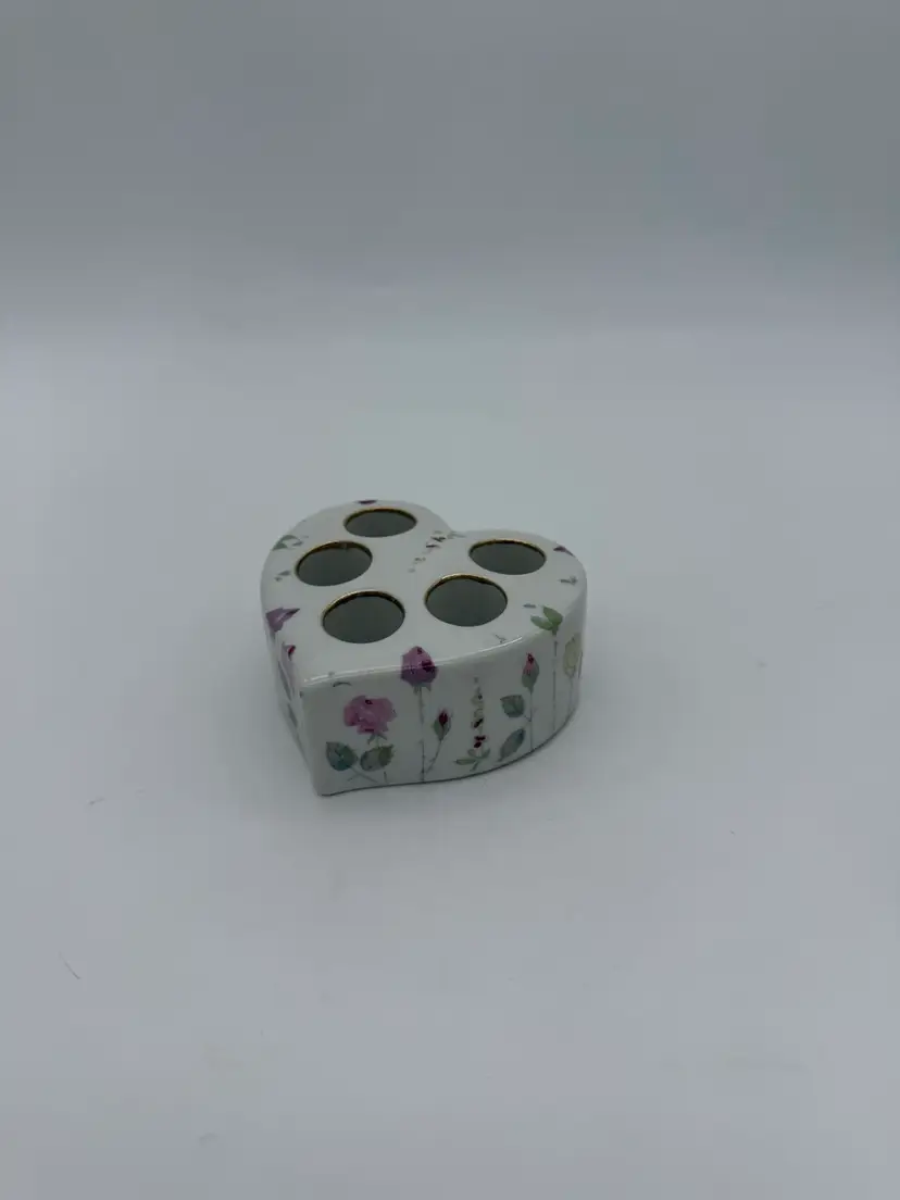 Vintage Vanity Hear Shape Lipstick Holder Ceramic Pastel Flowers 4” X 4”