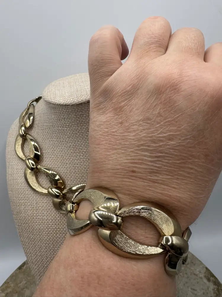 Vintage Monet Retro Heavy Gold Plated Double Texture Link Chain Necklace & Bracelet Set