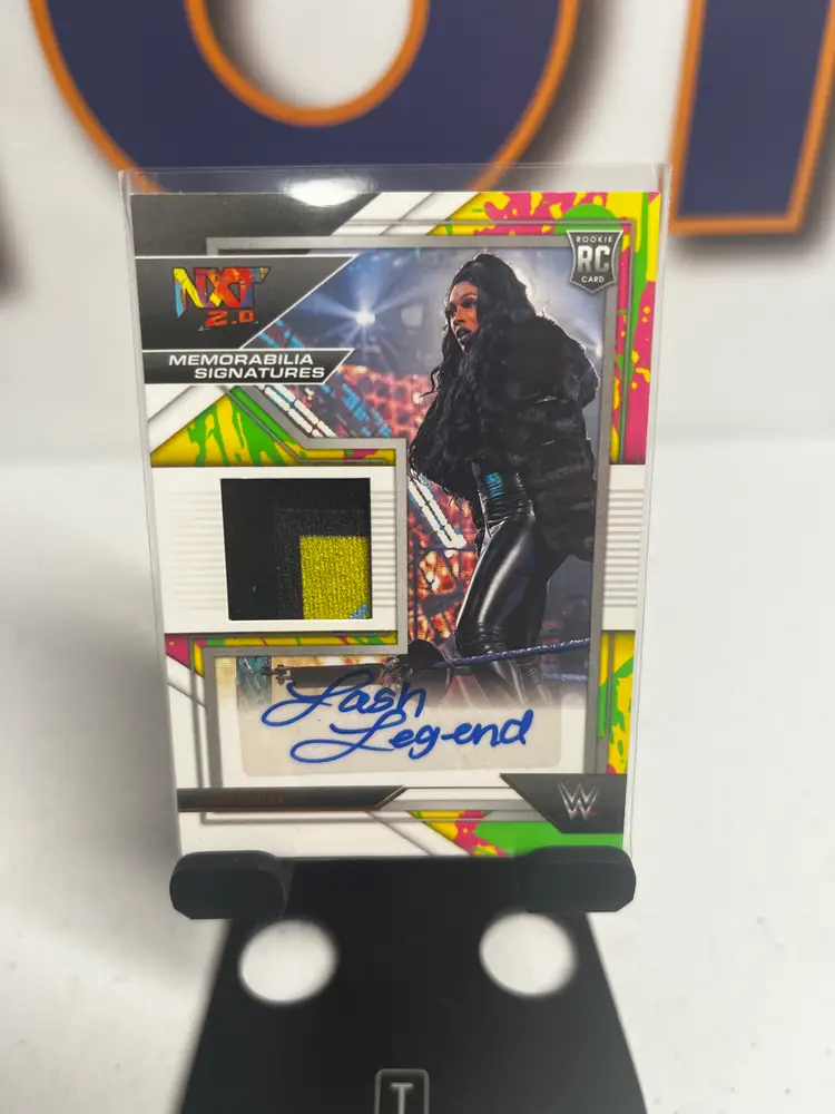 Lash Legends NXT 2.0 Auto/Relic /25