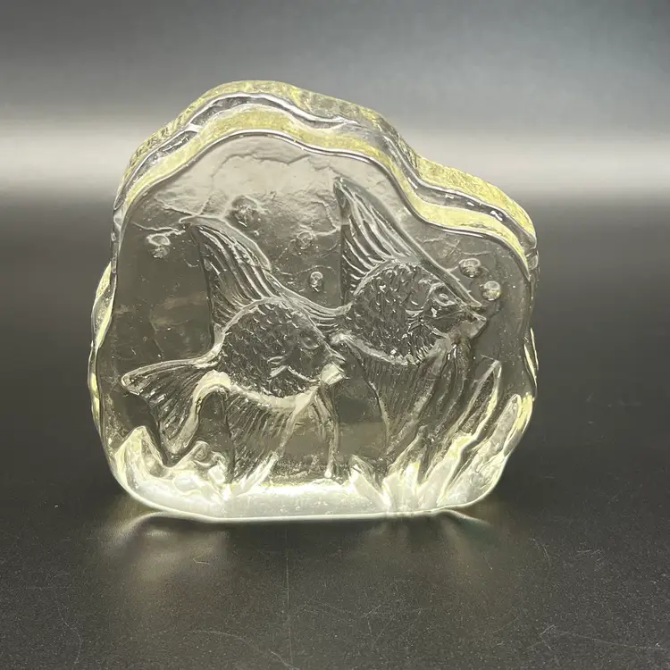Clear Paperweight Two Fish Design  No