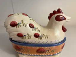 Bella Casa by Ganz Hen on Nest Covered Dish – Hand Painted Country