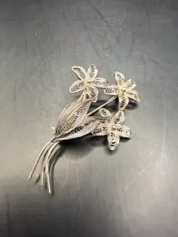 Antique Silver Filigree Flowers Brooch 2.5”