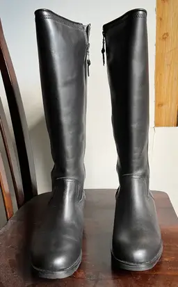 Sofft Bluma Black Leather  Boots Size 11M (New).