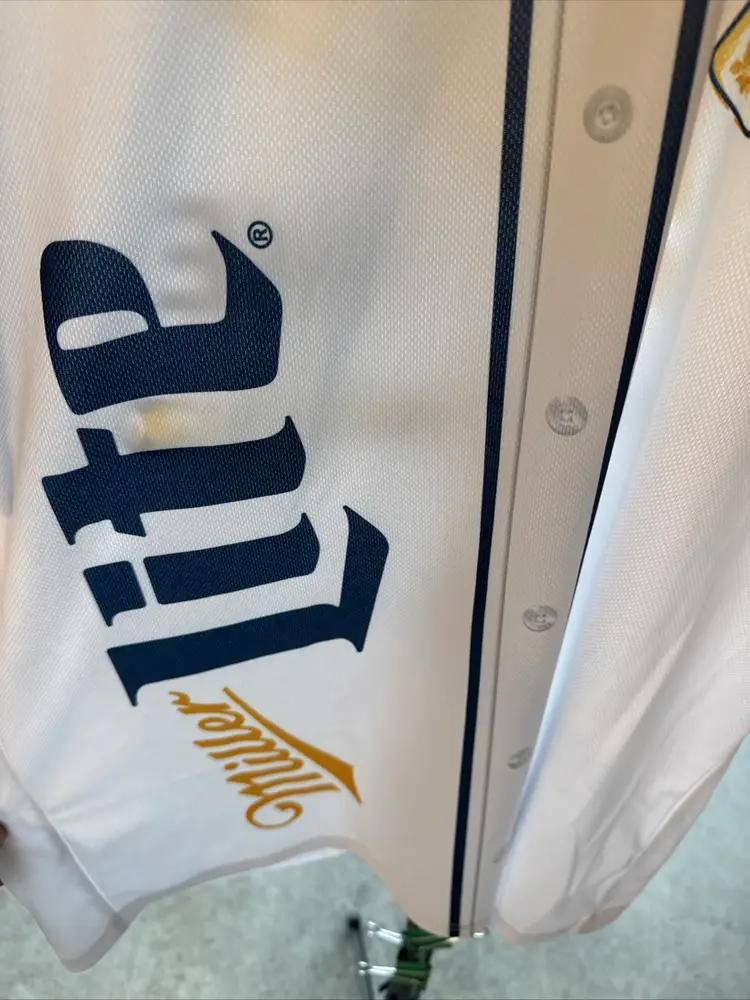 Men’s Miller Lite SS T-shirt Large Used