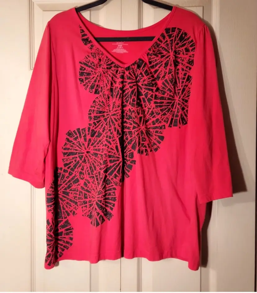 Lane Bryant size 22/24W coral print front tee top