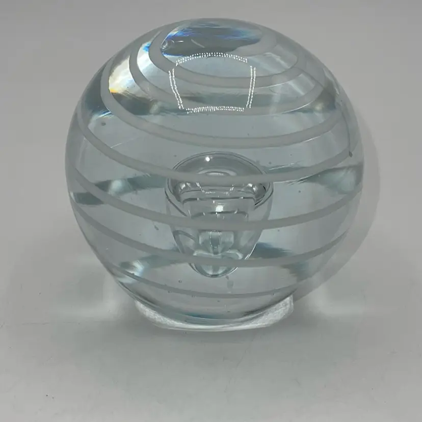PaPER weight 3.5 inches controlled bubble white spiral