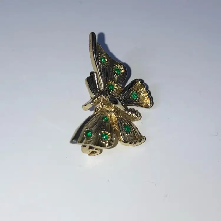 Butterfly Brooch With All The Bling!1” Wide x 3/4” Tall! 🦋
