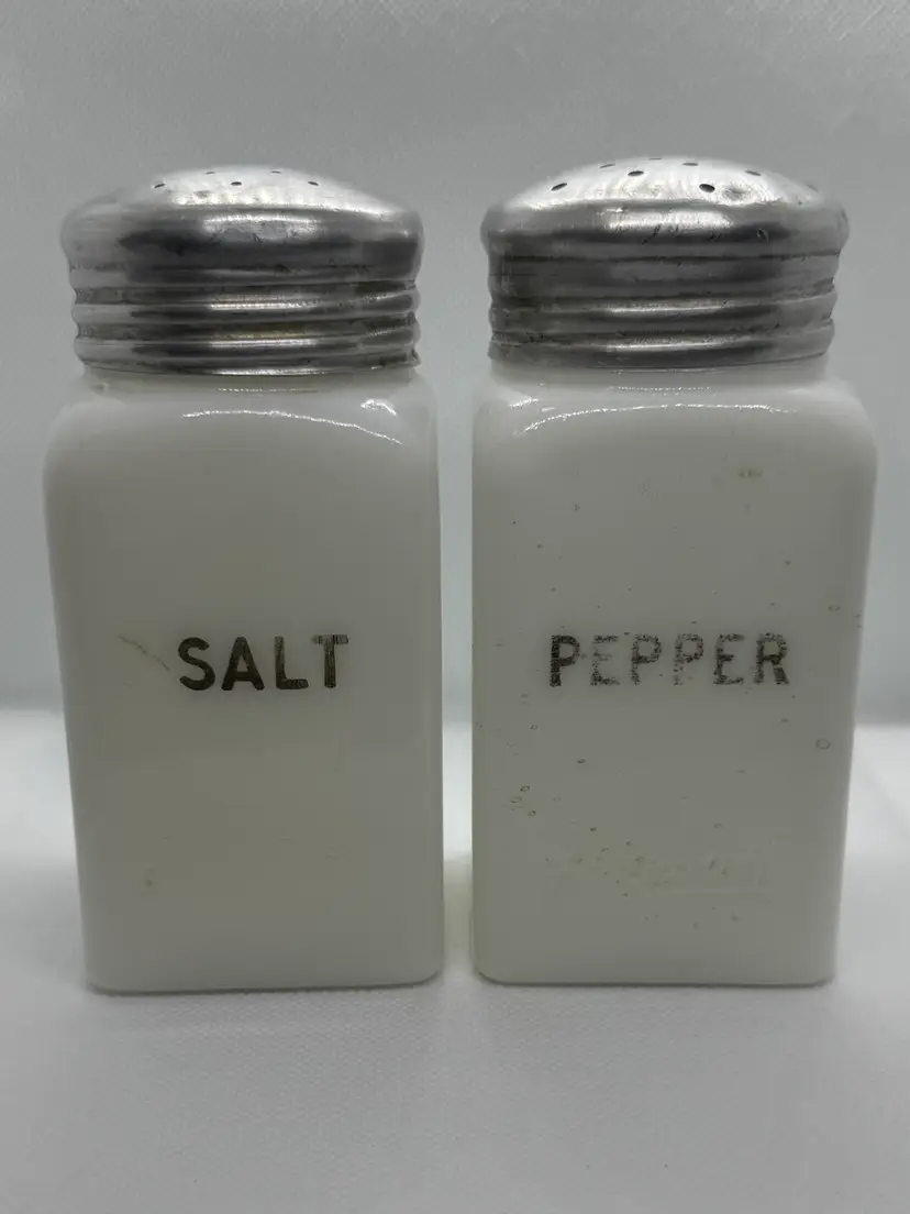 Pair Of Vintage Hotpoint Salt & Pepper Shakers