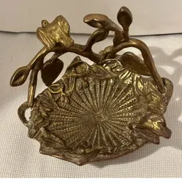 Vintage Brass Bird Bath Scene Trinket/Jewelry Dish 4.5”x 3”