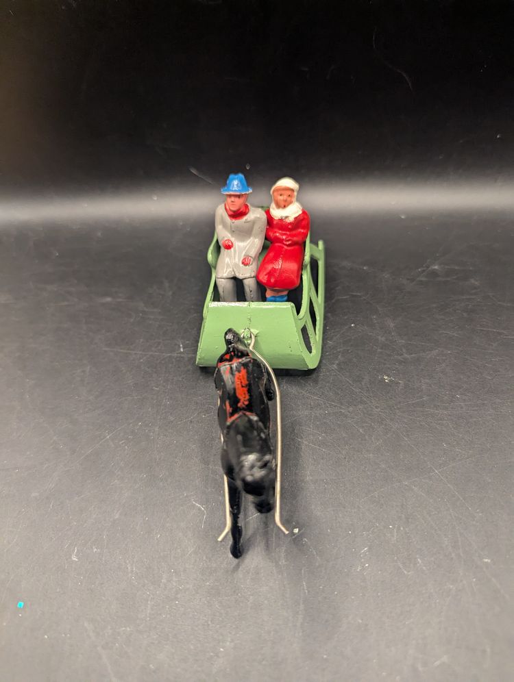 Vintage 1940's  BARCLAY #510 Lead Christmas Display ONE HORSE OPEN SLEIGH With Man and Woman.