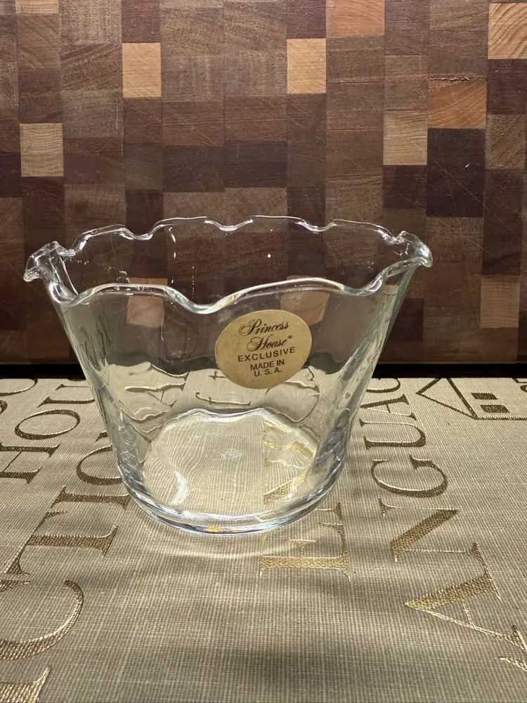 Princess House Optic Waves Clear Crystal Glass Ruffled Rim Bowl