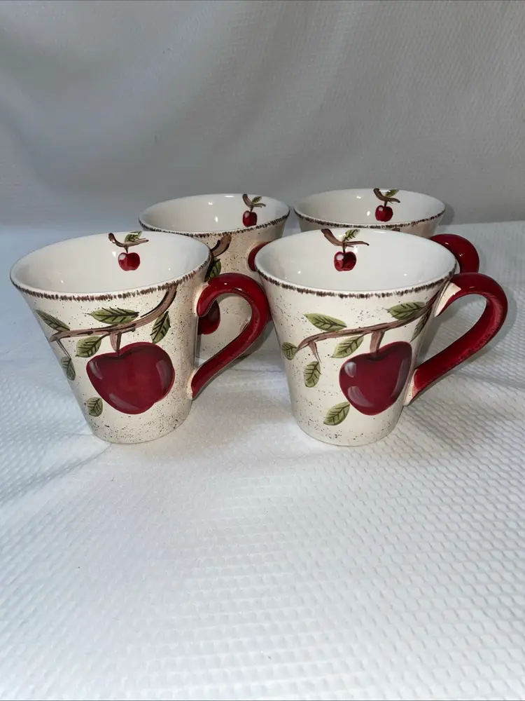 Canterbury Potteries 12 oz Coffee Mugs. Set of 4.